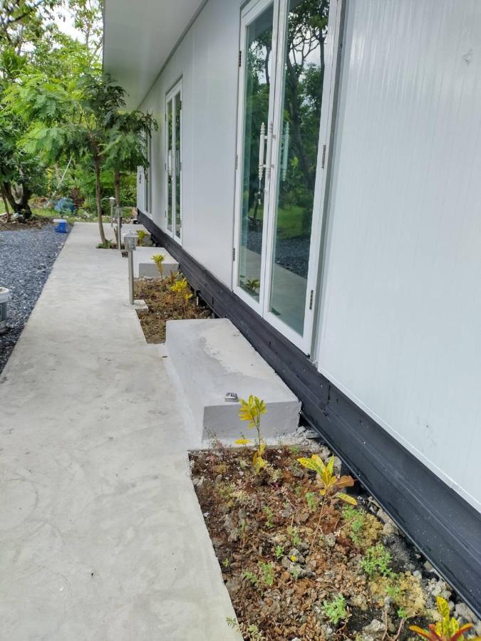 Wild Ones Hostel Bangkok Bagian luar foto
